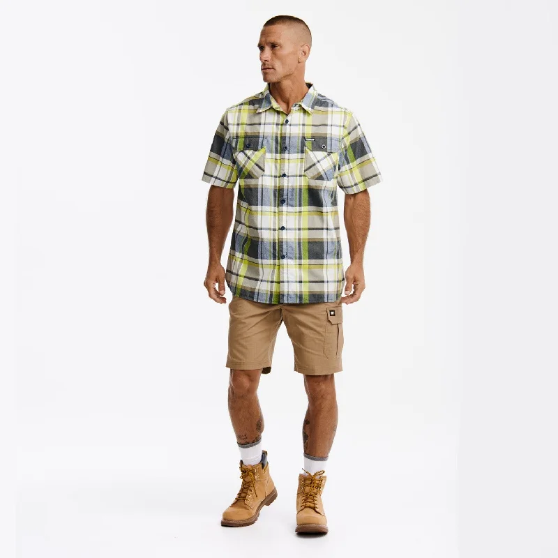 Men's Wingtip-Collar Shirts for a Classic TouchCAT Men's Plaid Button-Downp Short Sleeve Work Shirt