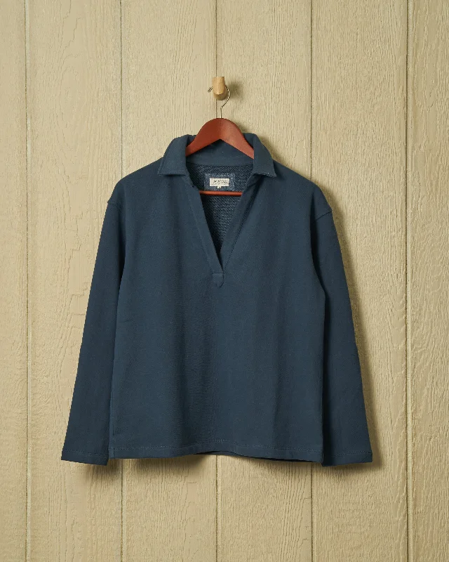Men's Travel Shirts for Easy PackingInlet Pullover in Navy Loopback Terry