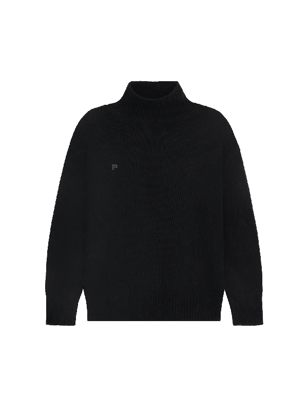 Men's Coats for SnowboardingMen's Recycled Cashmere Turtleneck Sweater—black
