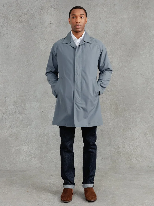 Men's Coats for BikingThe Ventile® Raglan Raincoat - Storm Sky