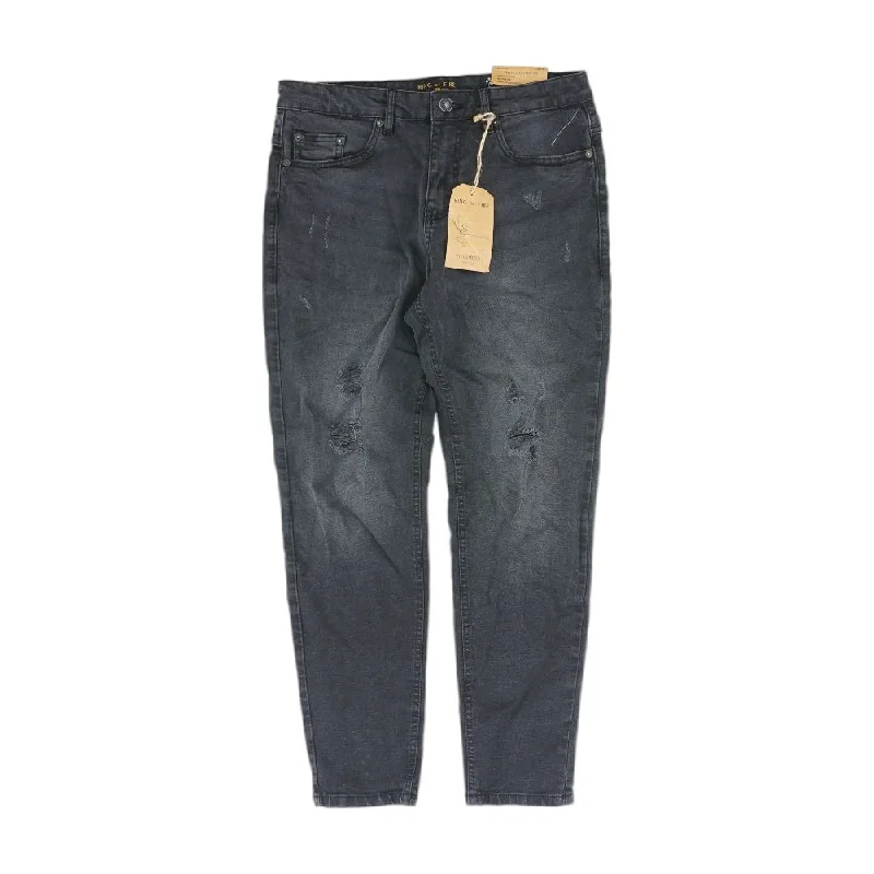 Men's Sports Pants for Active LifestylesBlack Solid Jeans