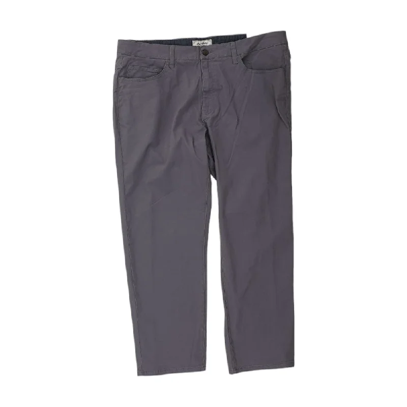 Warm Men's Fleece-Lined PantsGray Solid Khaki Pants