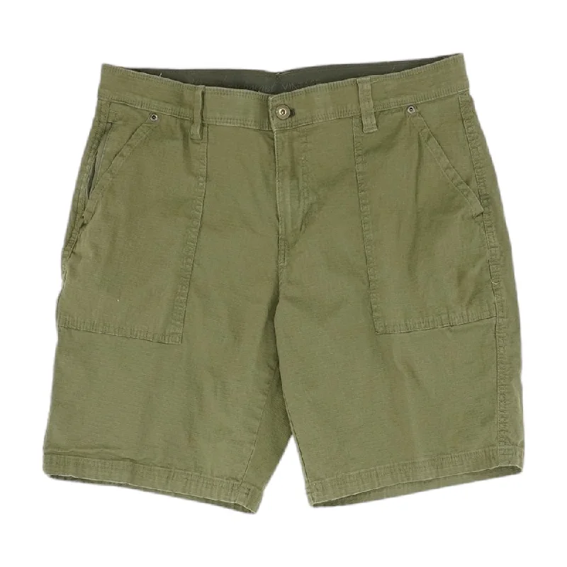 Men's Pants with Deep PocketsGreen Solid Chino Shorts