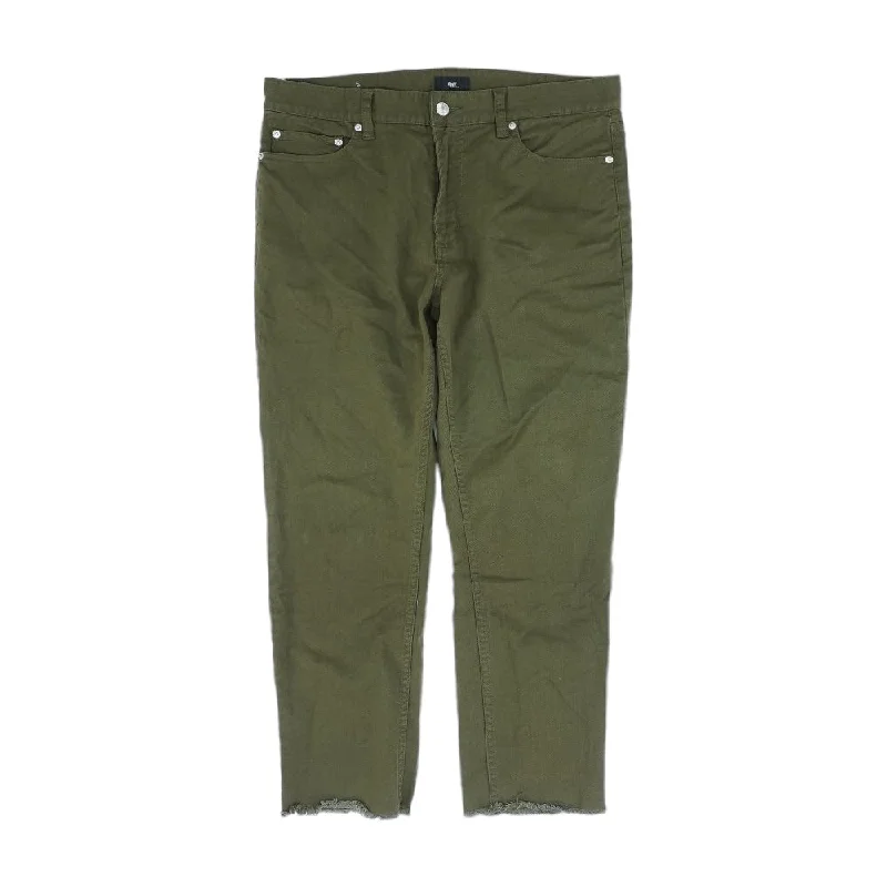 Versatile Men's ShortsOlive Solid Jeans