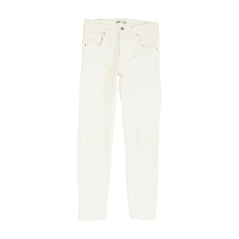 Men's Sports Pants for Active LifestylesWhite Solid Skinny Jeans