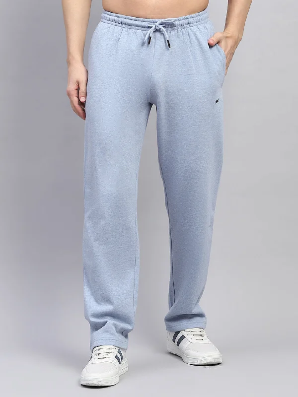Men's Tapered Pants for a Slimming EffectMen Blue Solid Regular Fit Lower
