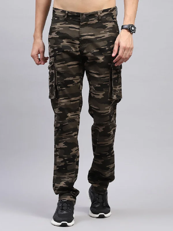 Men's Pants with Moisture-Wicking PropertiesMen Olive Printed Cargo Cargo